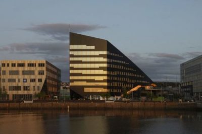 挪威盖个办公楼，简直就是发电厂！邻居电费都省了